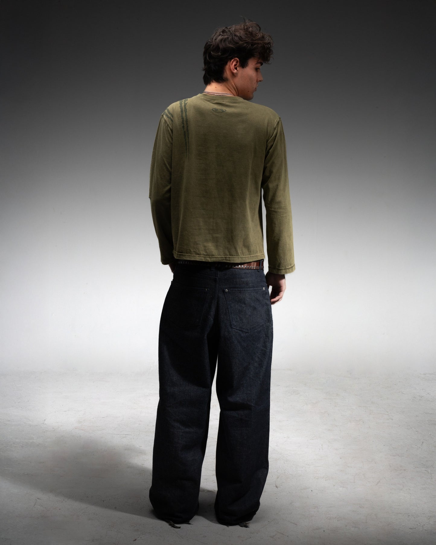 SCAR LONGSLEEVE "OLIVE"