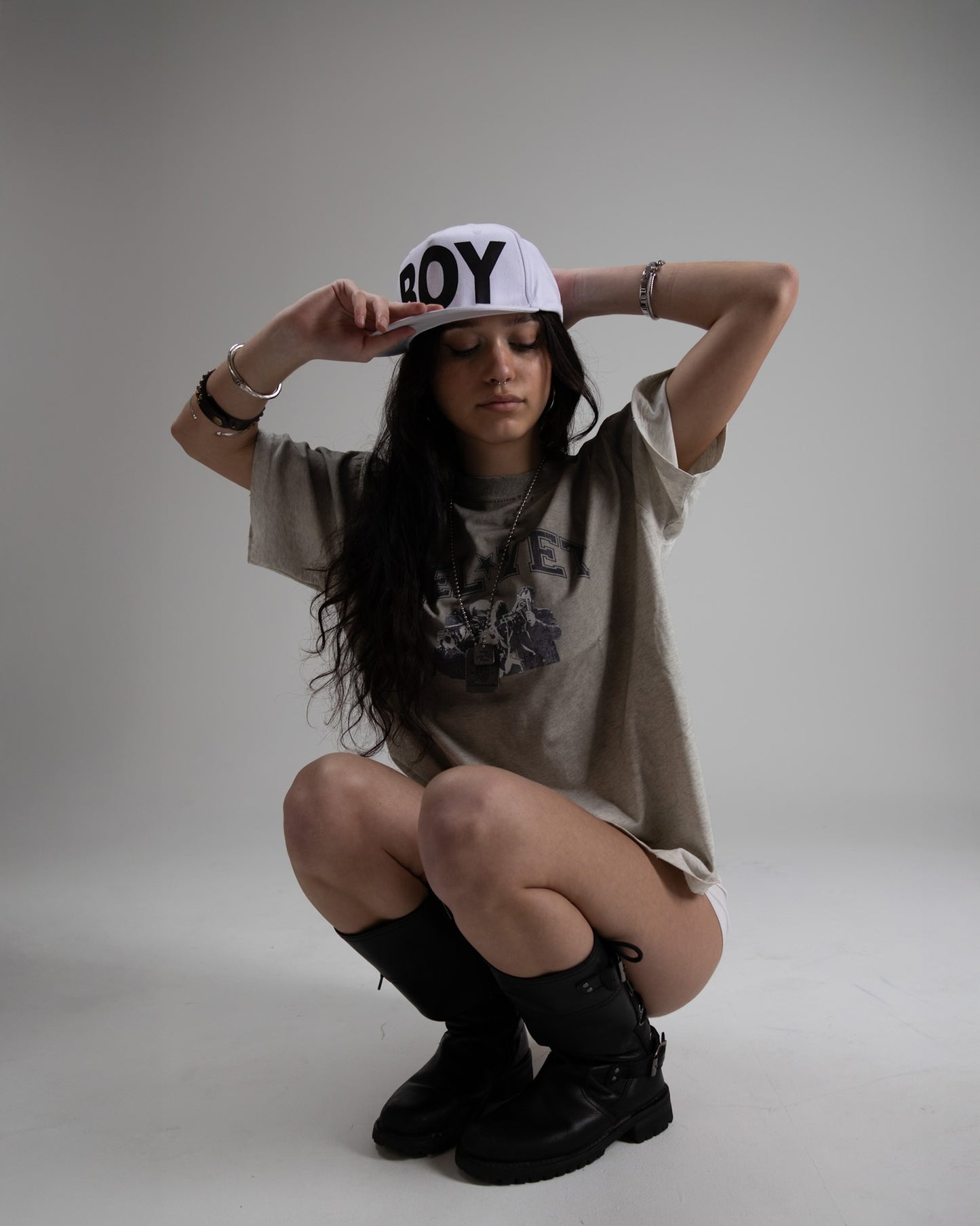 Helvet Model Wearing Helvet Dirty Grey Tee. 