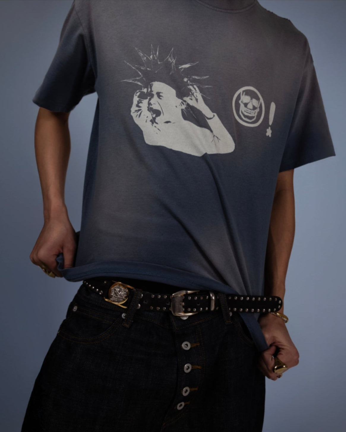 Helvet Tee Product Photo, Newyork Youth Street Fashion.